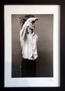 Mick_Saluting_gerahmt_2